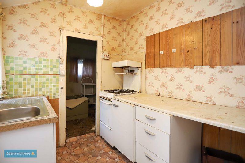 Springfield Road, Wellington 3 bed terraced house £150,000
