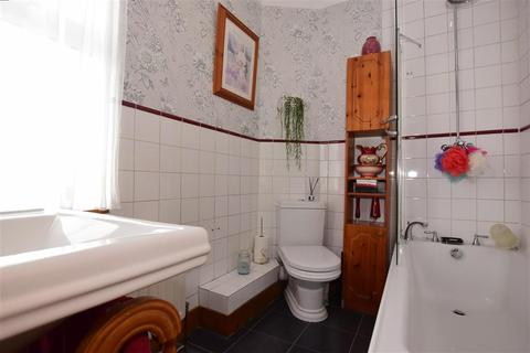 56 Mayfield Road, Gravesend, DA11 0JP