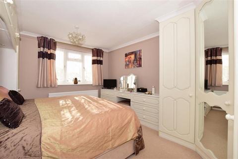 21 Elmbourne Drive, Belvedere, DA17 6JE