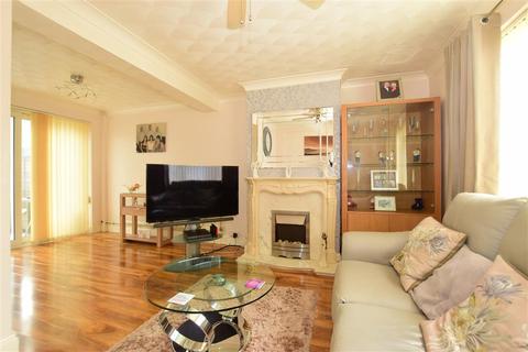 72 Codrington Crescent, Gravesend, DA12 5DD