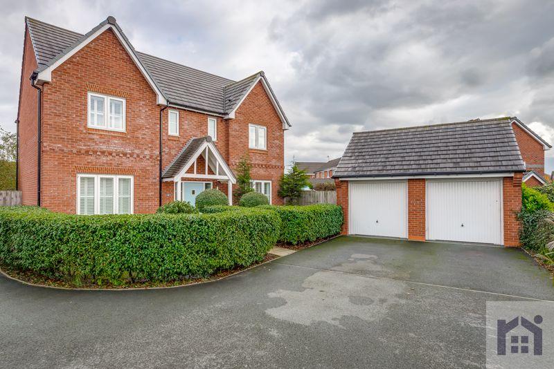 New Mill Street, Eccleston, PR7 5FT 4 bed detached house £390,000