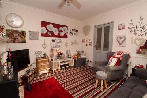 50 Cedar Avenue, Walsall, WS8 6BH