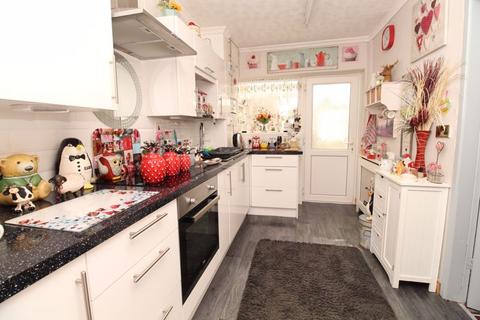 50 Cedar Avenue, Walsall, WS8 6BH