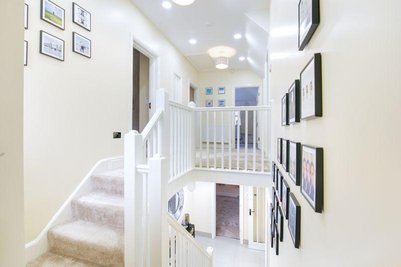 Hall/Landing