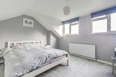 14 Albert Road, Warlingham, CR6 9EP