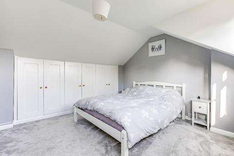 14 Albert Road, Warlingham, CR6 9EP