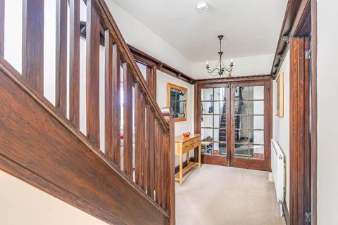 40 Sanderstead Hill, South Croydon, CR2 0HA