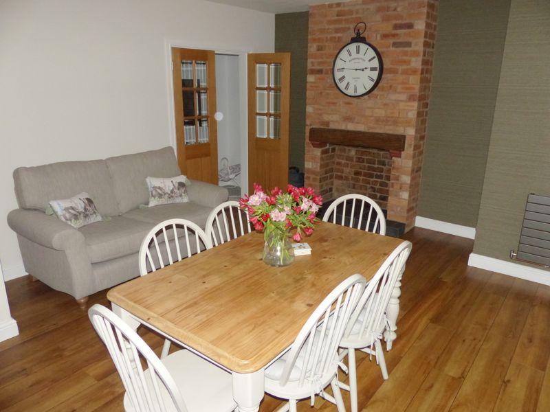 Kitchen dining 2