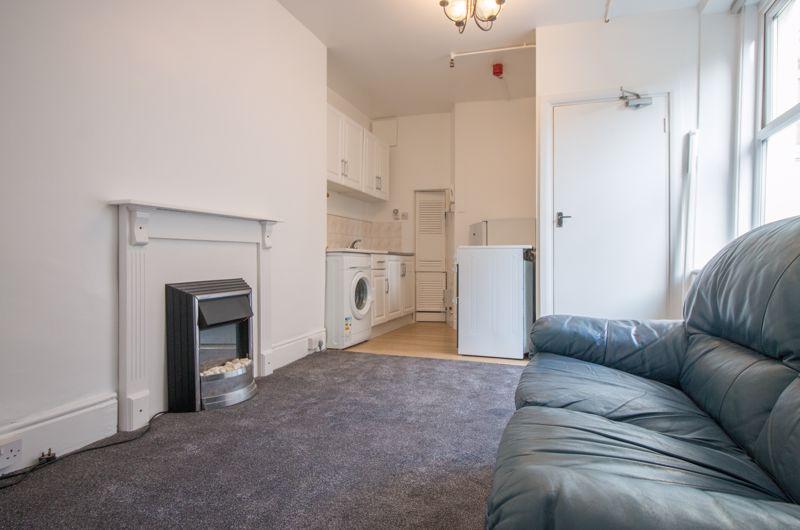 Flat 12 Lyndley...