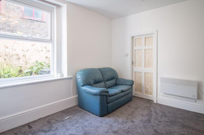 Flat 12 Lyndley...