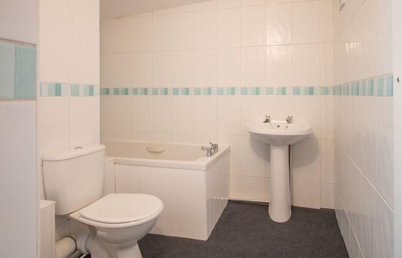 Flat 12 Lyndley...