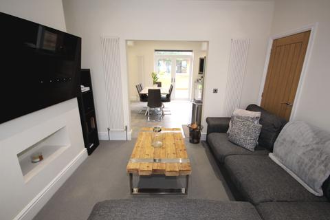 113 Dalewood Road, Sheffield, S8 0EE