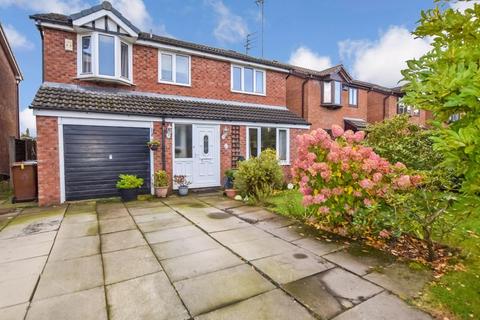 9 Clare Close, Bury, BL8 1XN