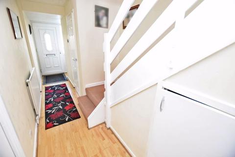 9 Clare Close, Bury, BL8 1XN