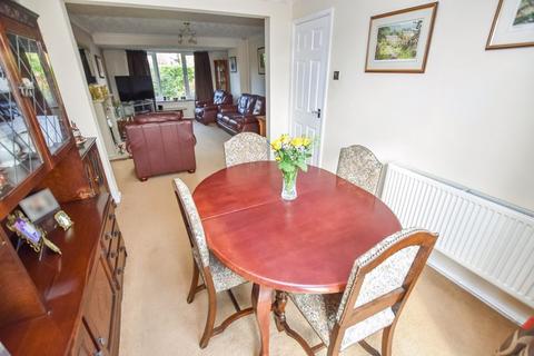 9 Clare Close, Bury, BL8 1XN