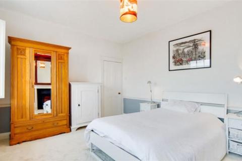 Flat 1, Point House, 18 West Grove, London, SE10 8QR
