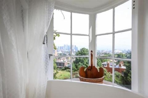 Flat 1, Point House, 18 West Grove, London, SE10 8QR