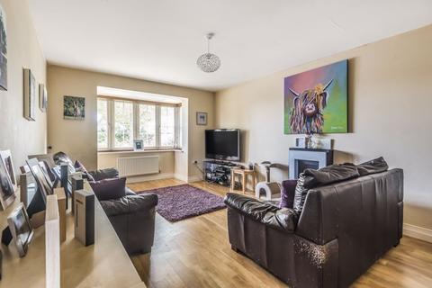 77a Langley Avenue, Worcester Park, KT4 8PD
