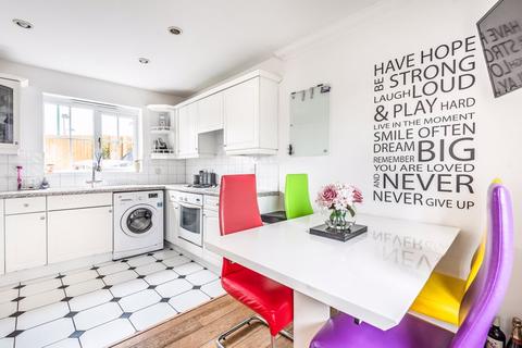 6 Tilia Close, Sutton, SM1 2XG