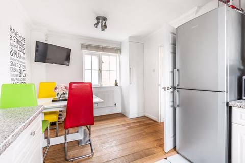 6 Tilia Close, Sutton, SM1 2XG
