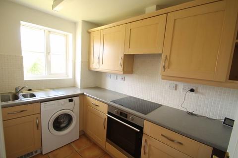 2 bedroom flat to rent, Princes Gate, High Wycombe HP13