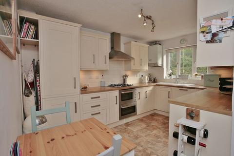 6 Hodgson Close, Fritwell, Bicester, OX27 7QB