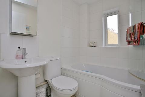 6 Hodgson Close, Fritwell, Bicester, OX27 7QB