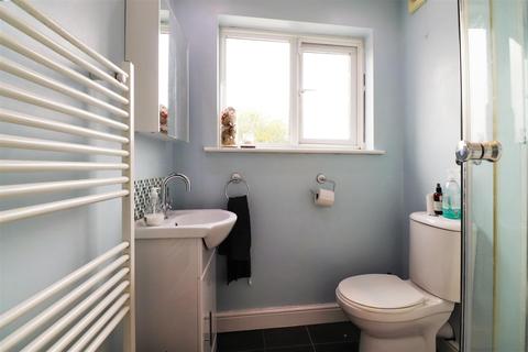 12 Cowper Close, Welling, DA16 2JT