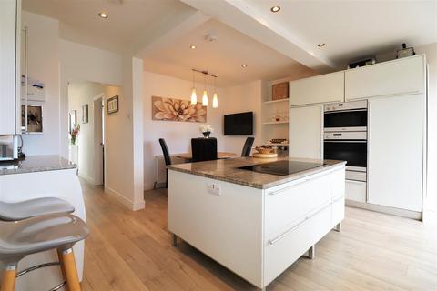 14 Castleton Avenue, Bexleyheath, DA7 6QU