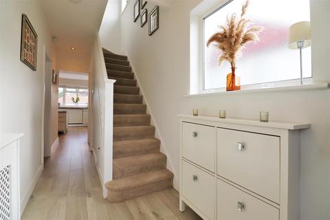 14 Castleton Avenue, Bexleyheath, DA7 6QU
