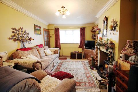 7 Elm Road, Shefford, SG17 5LD