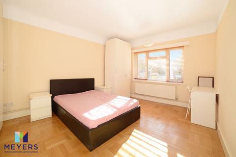 41 Cooper Dean Drive, Bournemouth, BH8 9LN