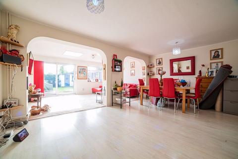 52 Chantry Lane, London Colney, St Albans, AL2 1JU