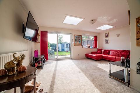 52 Chantry Lane, London Colney, St Albans, AL2 1JU