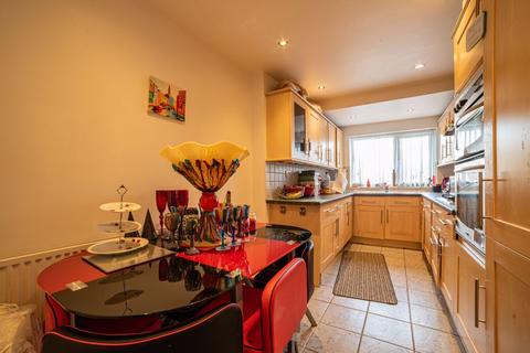 52 Chantry Lane, London Colney, St Albans, AL2 1JU
