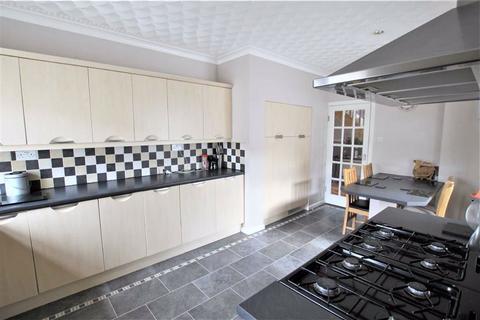 3 Emery Gate, Banwell, BS29 6DN