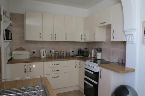 16 Chapel Road, Roche, St Austell, PL26 8JE