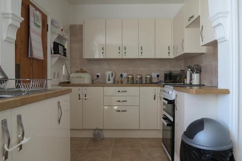 16 Chapel Road, Roche, St Austell, PL26 8JE