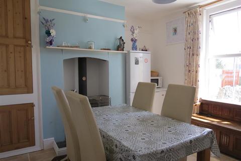 16 Chapel Road, Roche, St Austell, PL26 8JE