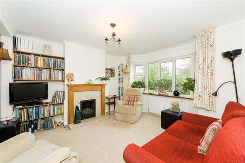 123 Thorndon Gardens, Epsom, KT19 0QE