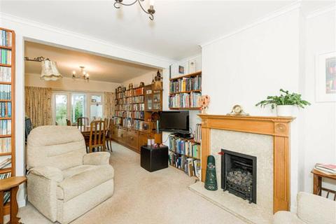 123 Thorndon Gardens, Epsom, KT19 0QE