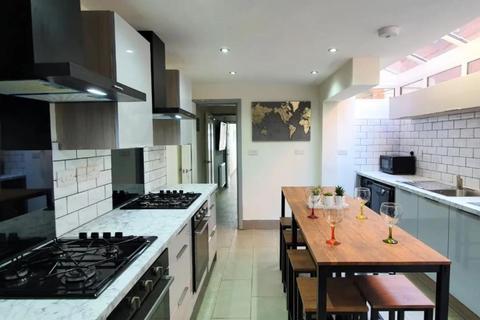 8 bedroom terraced house to rent, 41 Selly Hill Road, Selly Oak, Birmingham