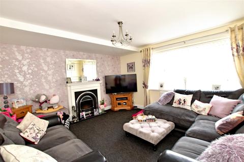 18 Barking Square, Sunderland, SR5 4RF