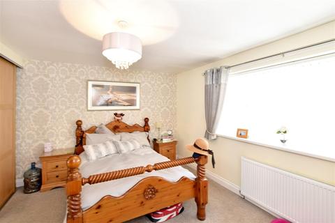 18 Barking Square, Sunderland, SR5 4RF
