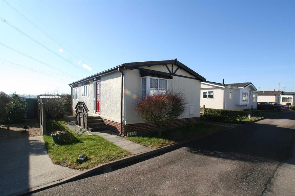 Mill Farm Park, Bulkington, Bedworth 2 bed park home £110,000