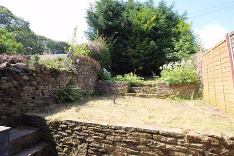 94 Buxton Road, Furness Vale, High Peak, SK23 7PF