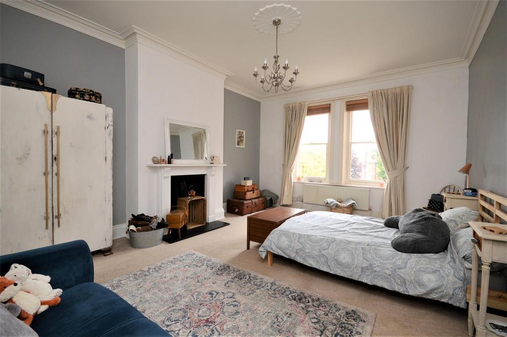 9 Bedroom 1 Aylestone.JPG