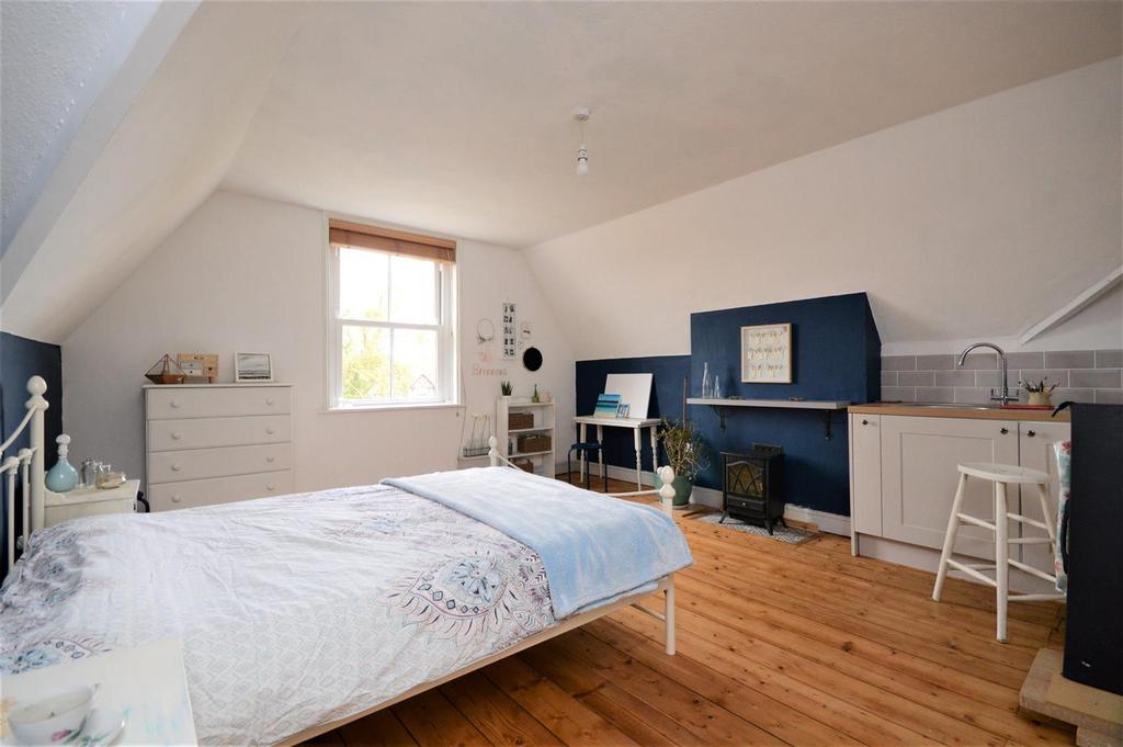 11 Bedroom 3 Aylestone.JPG