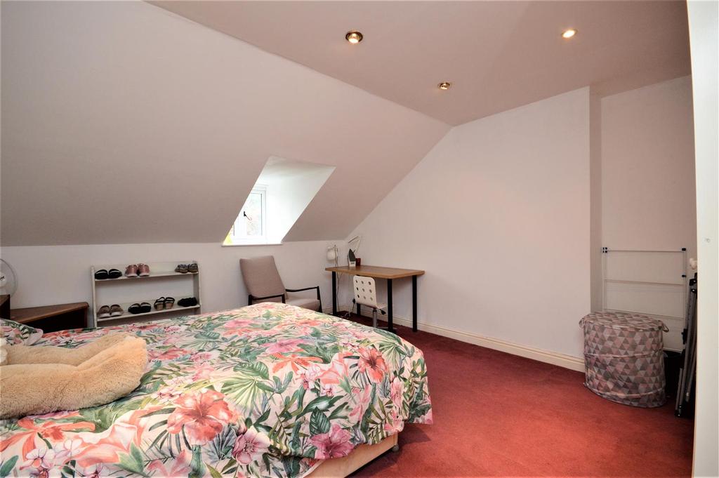 13 Bedroom 5 Aylestone.JPG