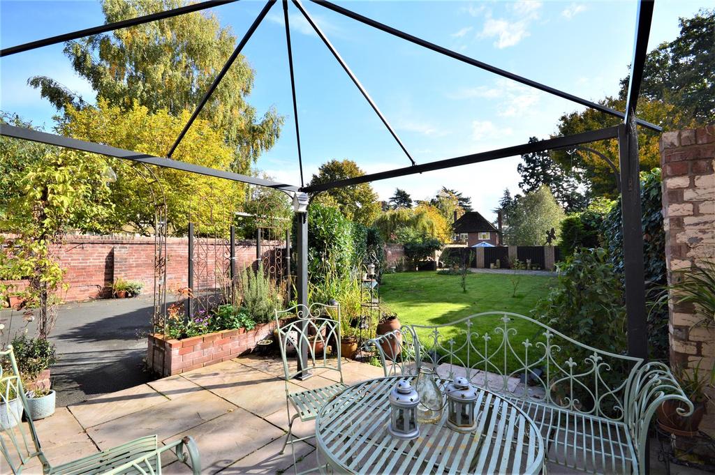 1.1 Patio Garden Aylestone.JPG